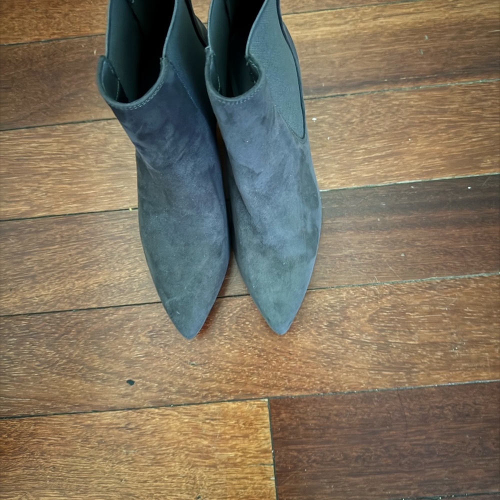 GAP Women's Charcoal Ankle Booties